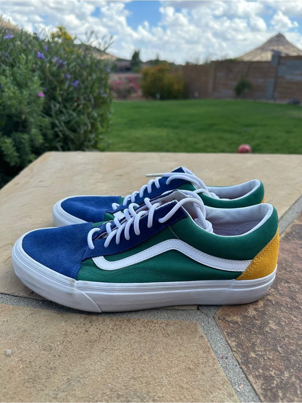 Vans old skool Men's Low-Top Canvas Sneakers in Blue, Green & Yellow Size 9.5